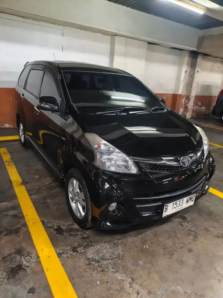 DIJUAL : Toyota Avanza Veloz 1.5 AT 2012-Rawatan Pribadi (siap pakai)