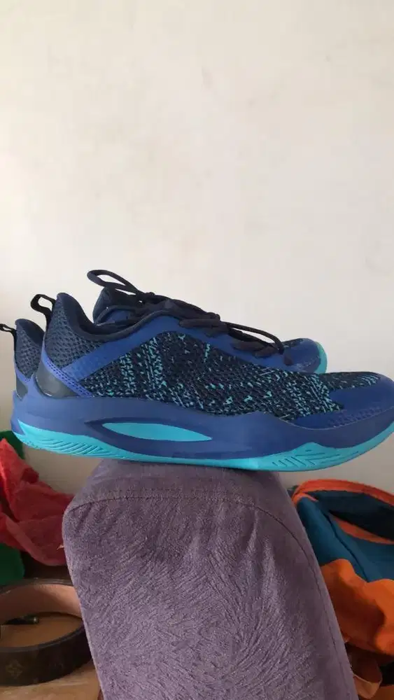 Sepatu Basket GDZ