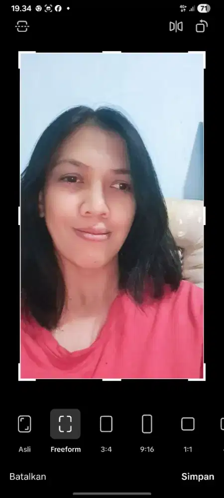 Saya sedang mencari pekerjaa  d resto.