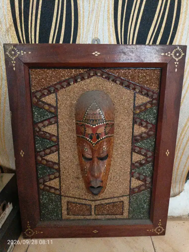 Hiasan Dinding Topeng Etnik (Gaya Suku/Tribal)