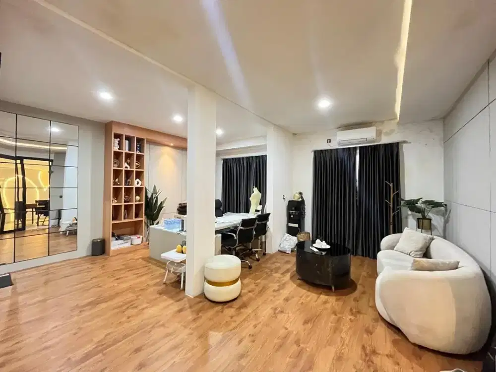 Rumah untuk  kantor  di Margahayu