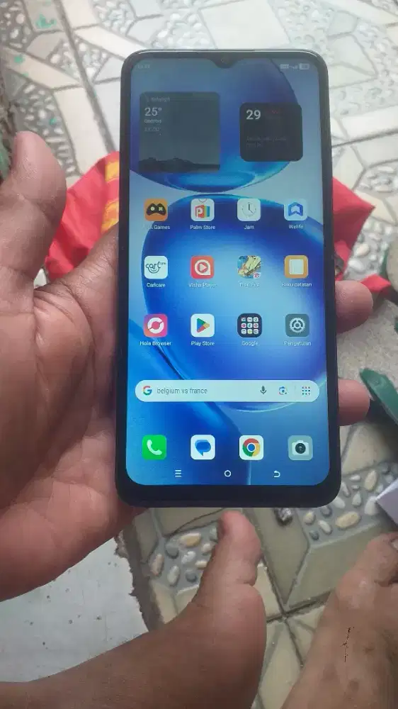 Dijual hp itel baru dipake 4 blan masih ada boknya