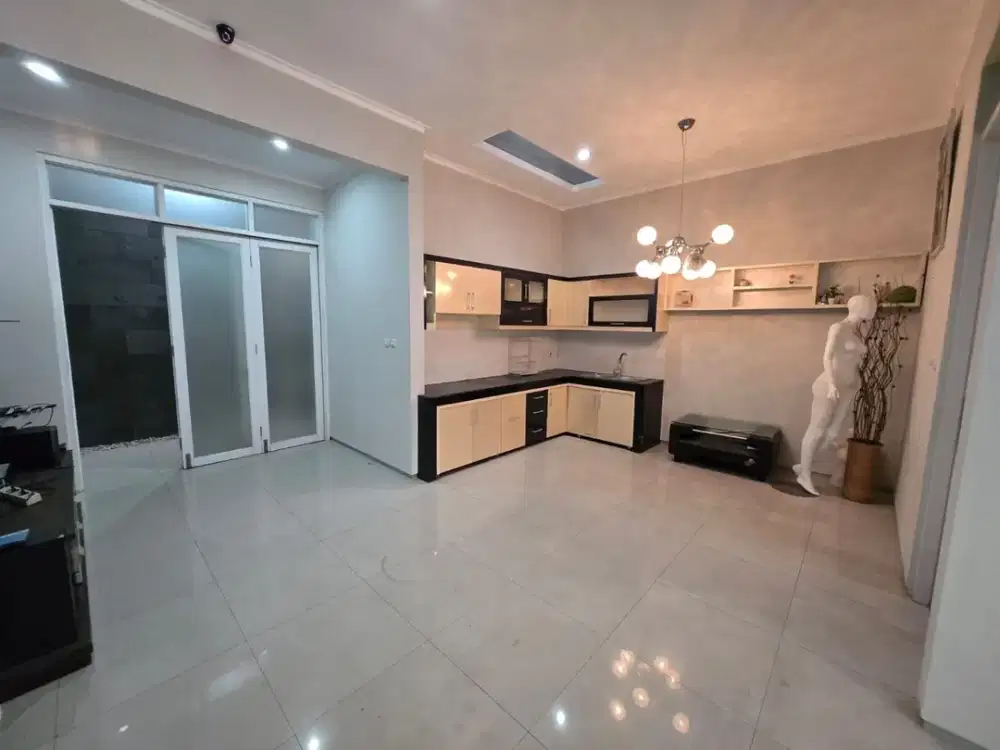 Dijual rumah siap huni di TKI 5, Sommerville