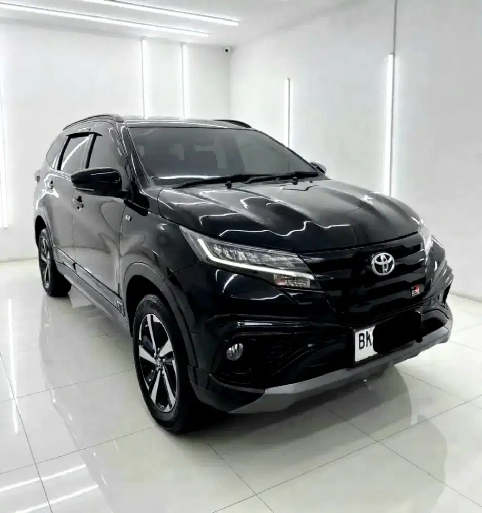 Dp 33jt Rush GR Sport S AT Matic Hitam 2023 (2022/2024)