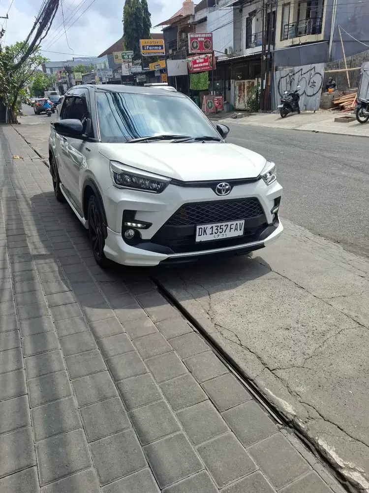 Toyota Raise GR two tone 1.0Turbo
