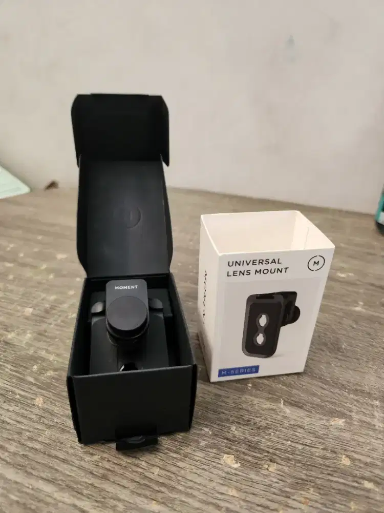 Moments universal lens mount (M-series)