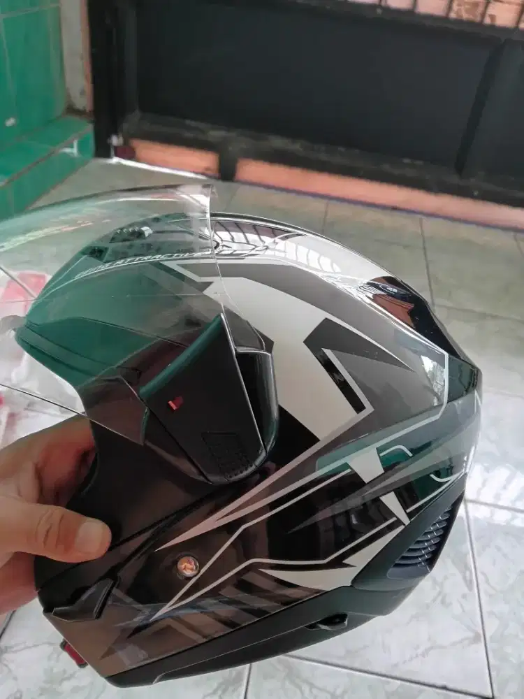 Helm ZEUS ZS611 size L