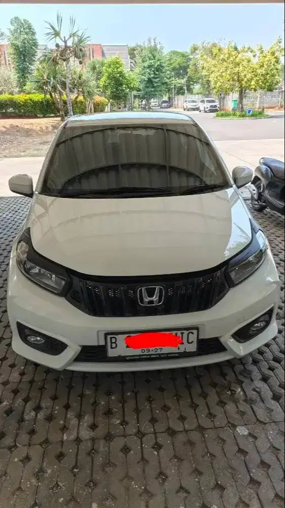 Honda Brio Satya 2022 – KM 26 Ribu, Full Original