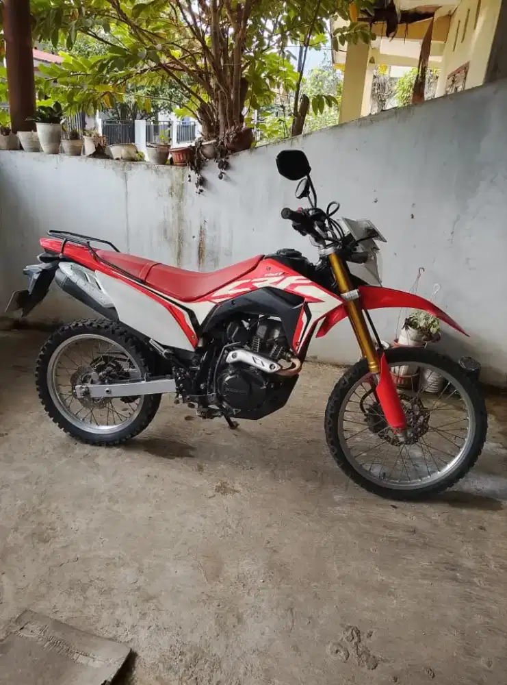 Jual Cepat! Honda CRF 150L 2018 merah, Harga Nego Sampai Jadi Dapat!