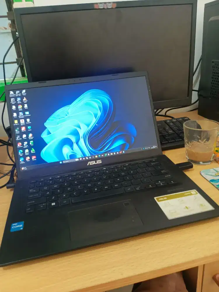 DiJual Laptop Asus Vivobook