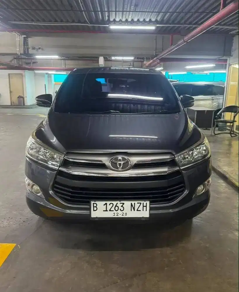 toyota kijang innova (2019)