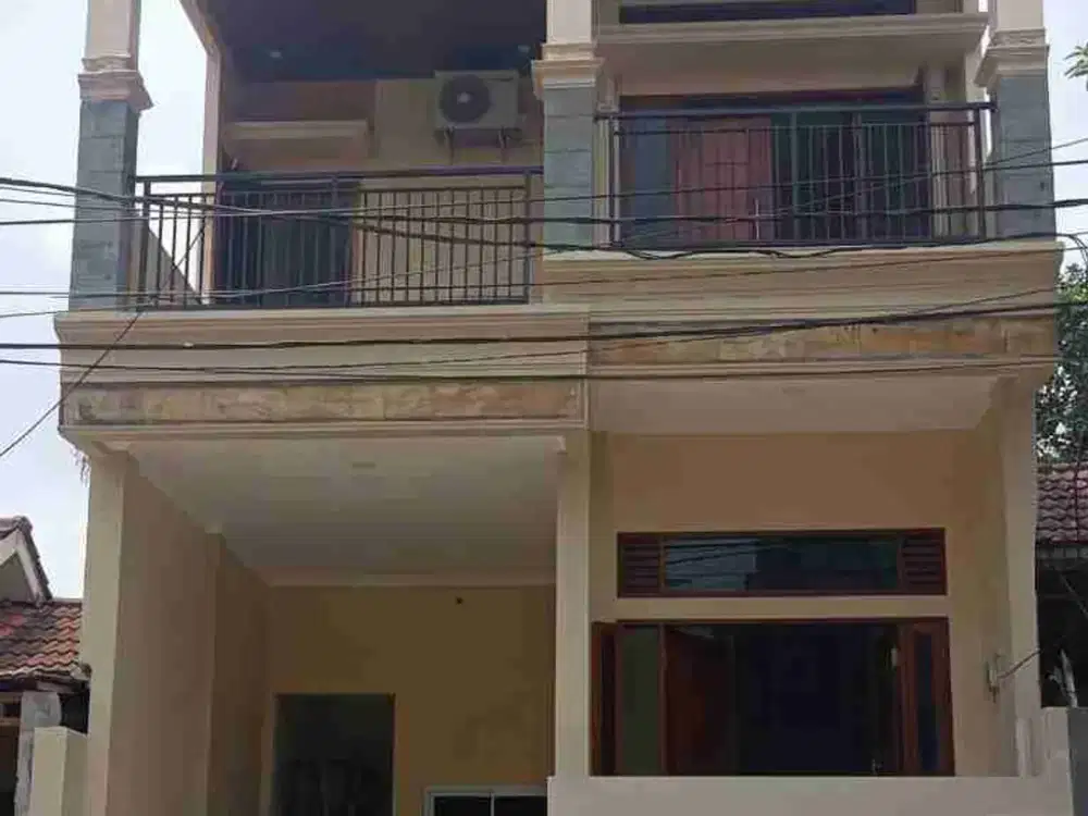 Rumah Pamulang Asri 2 Lantai Siap Huni