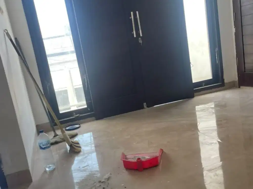 JUAL RUMAH 2 LANTAI LOKASI PRIME RENON