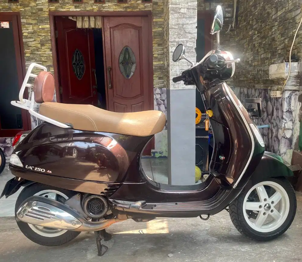 PIaggio Vespa LX 2V 150 Injeksi 2011