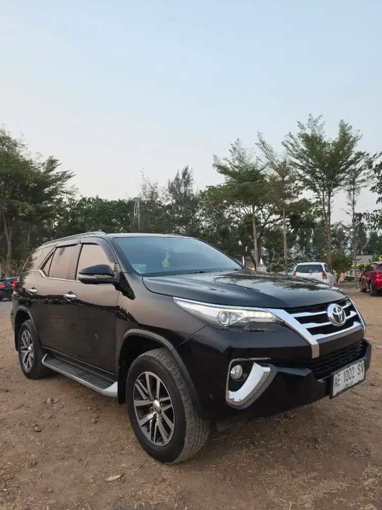 Toyota Fortuner VRZ 2.4 Diesel 2017 Hitam pjk pjg harga CASH