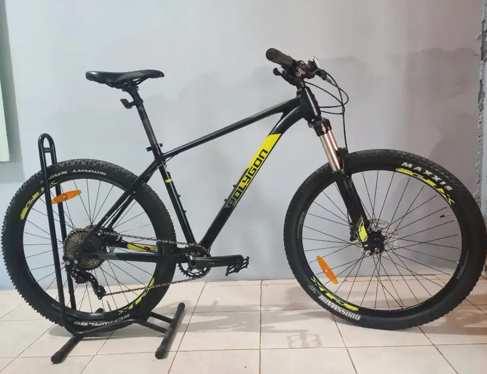 Polygon Xtrada Seven
