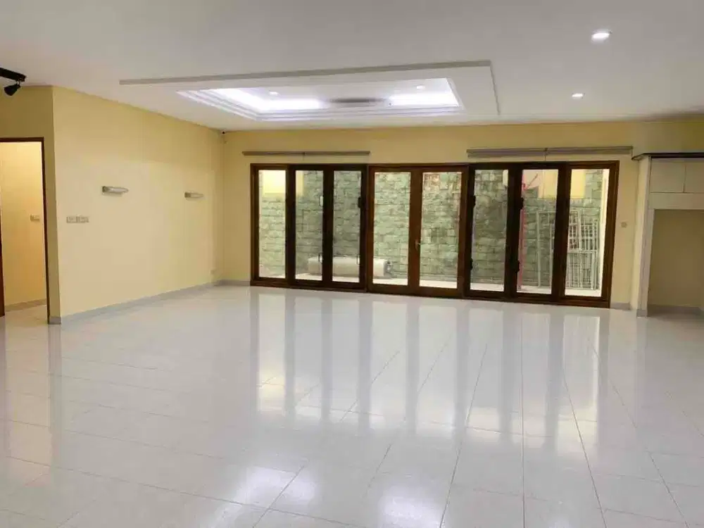 RUMAH ASRI NYAMAN PLUIT JAKARTA UTARA, 2 LANTAI SHM