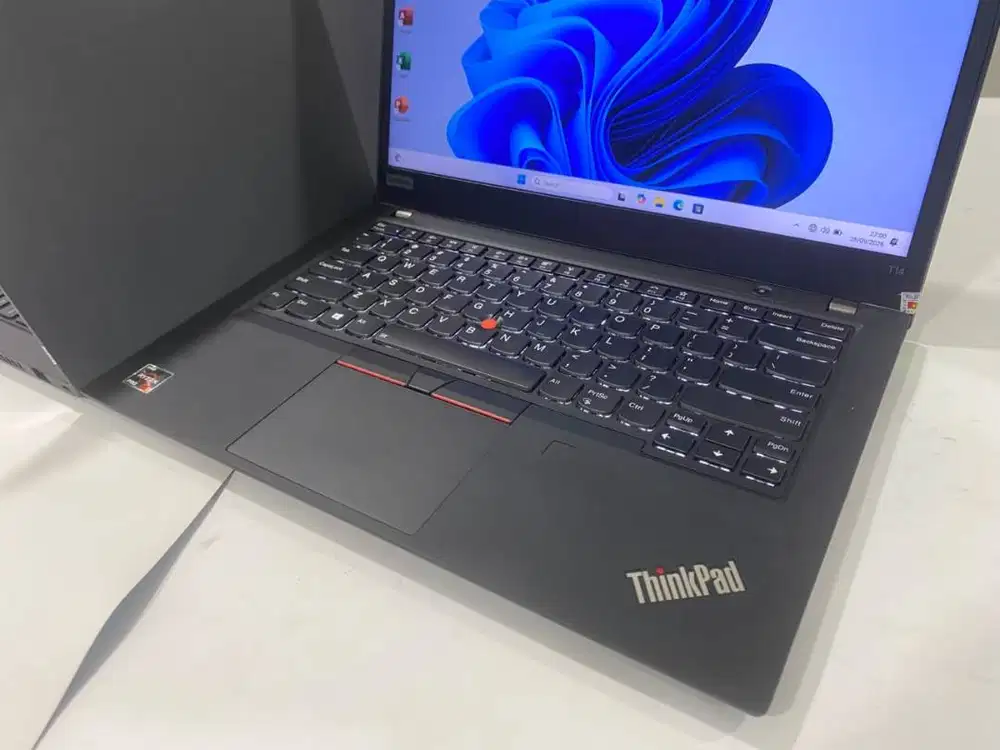 LAPTOP MURAH 16GB Lenovo Thinkpad T14 AMD Ryzen 5 Pro-4650U