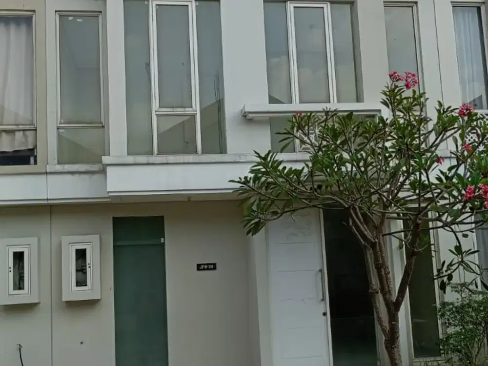 House For SALE or RENT! Rumah Grand Pakuwon, Cluster Adelaide - Bangunan 2 Lantai