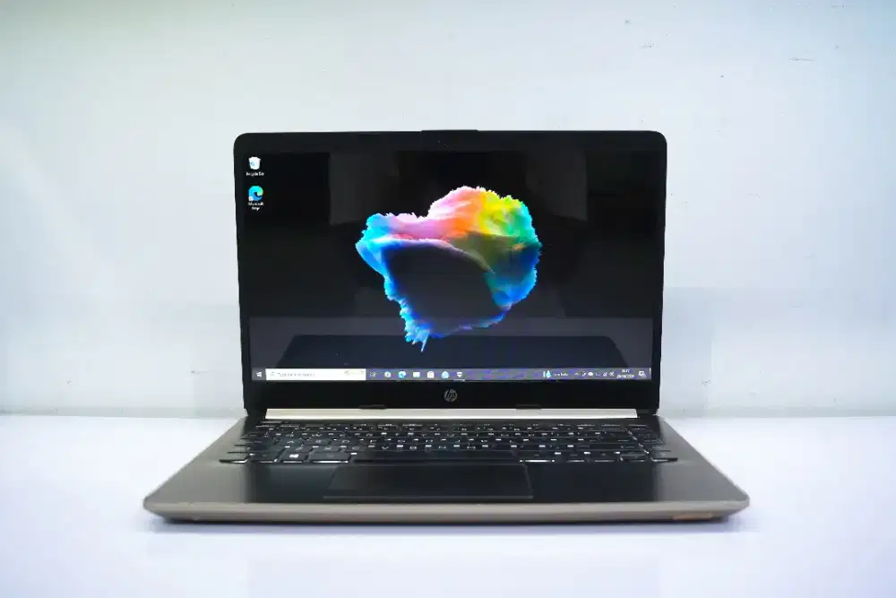 HP 14s CF013TU.CORE i3-i3-8130U.RAM 4GB.SSD256GB.14in