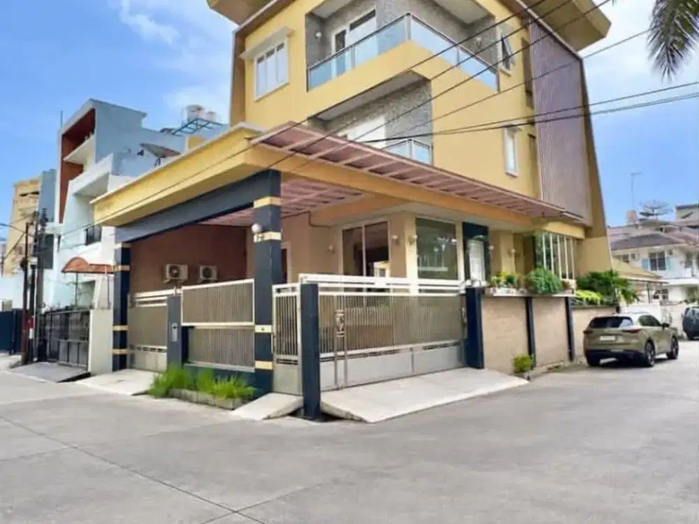 Dijual Rumah Premium Aesthetic Sunter Jakarta Utara, LT 180 m², LB 450 m², 5 KT, Full Furnished, Rp 8.2 M Nego