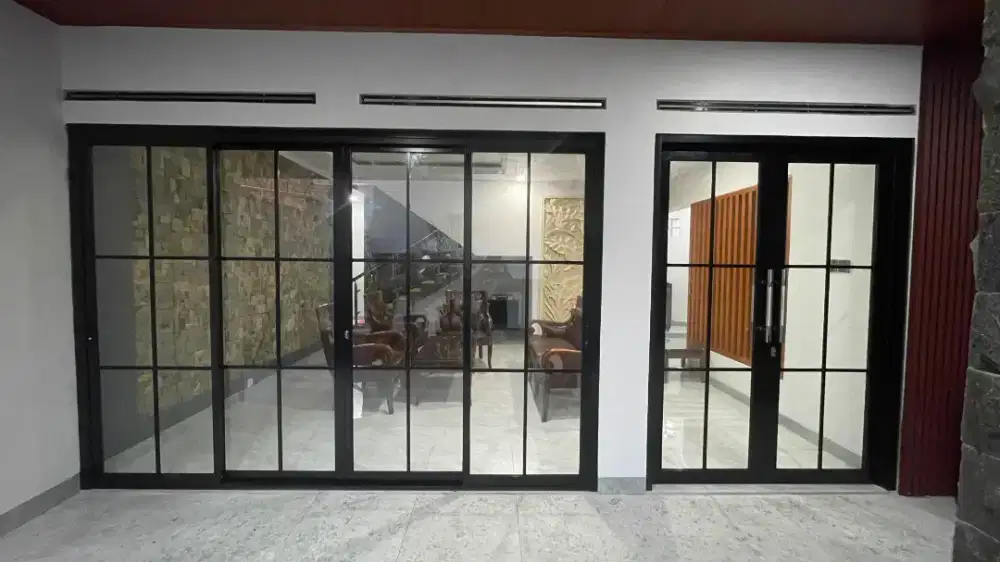 Pintu kusen almunium