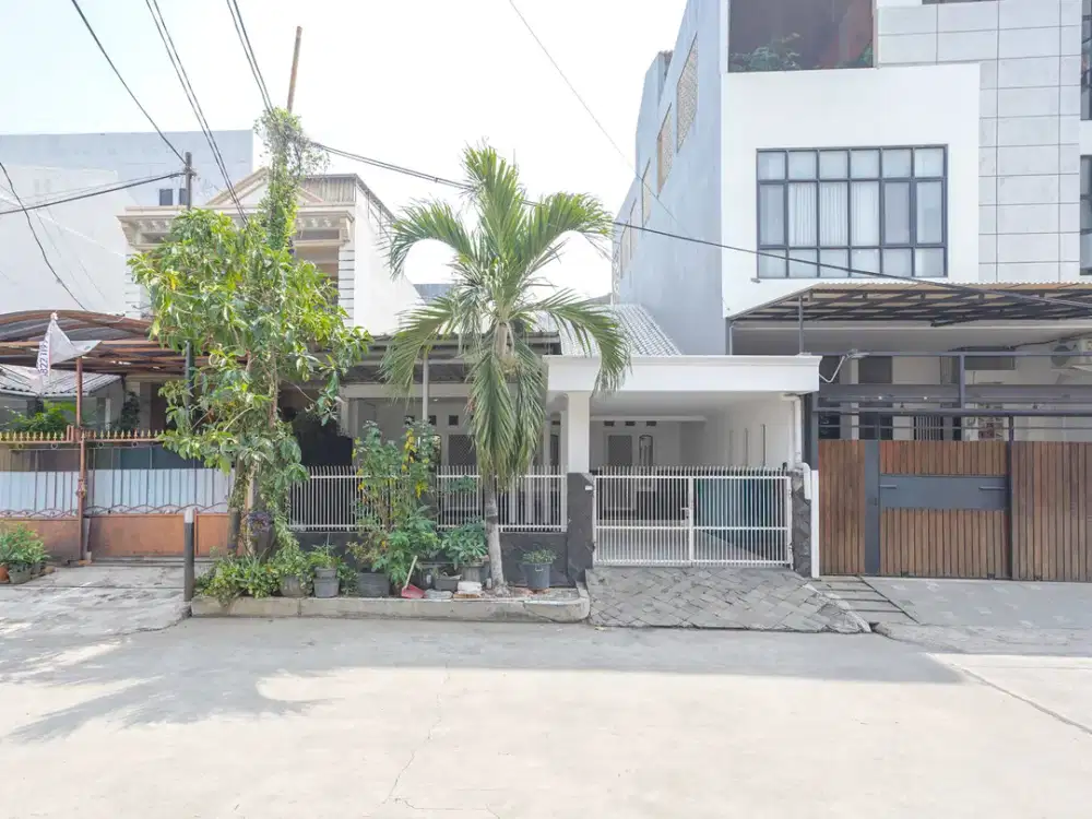 Rumah LT 187 SHM Strategis 5 Menit ke Baywalk Mall Siap Huni J-53860