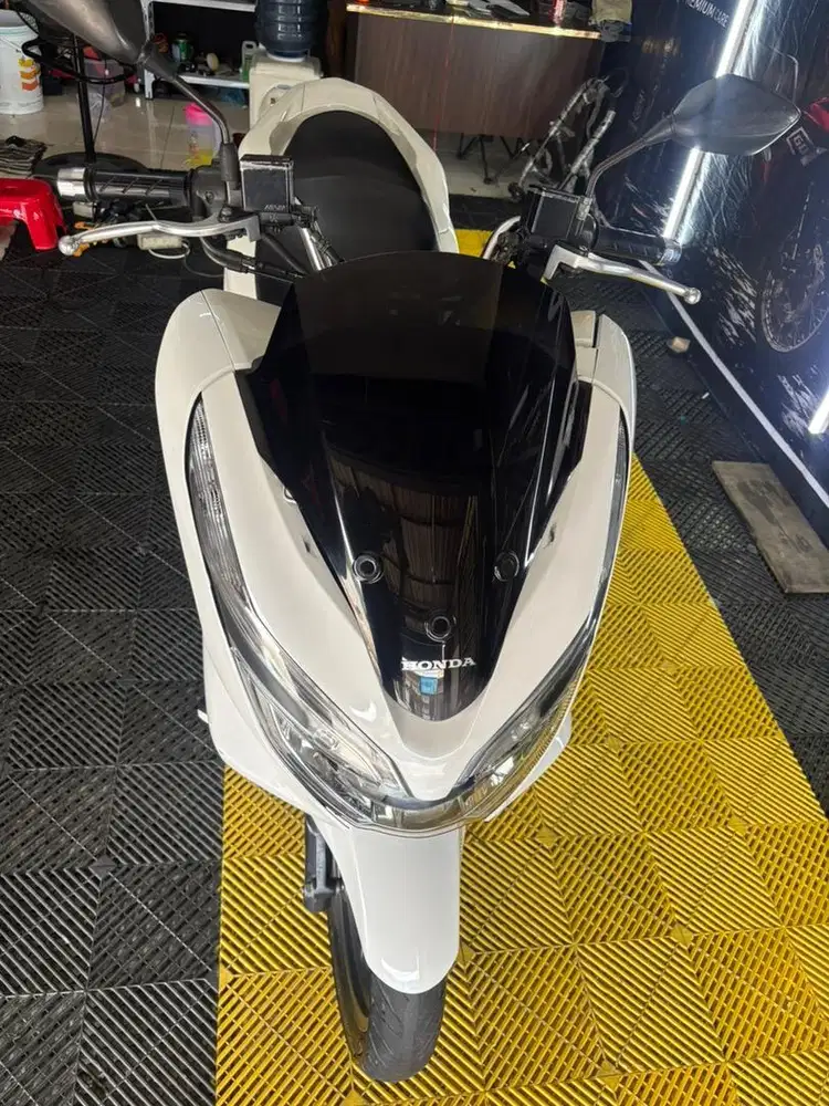 Pcx putih tangan pertama