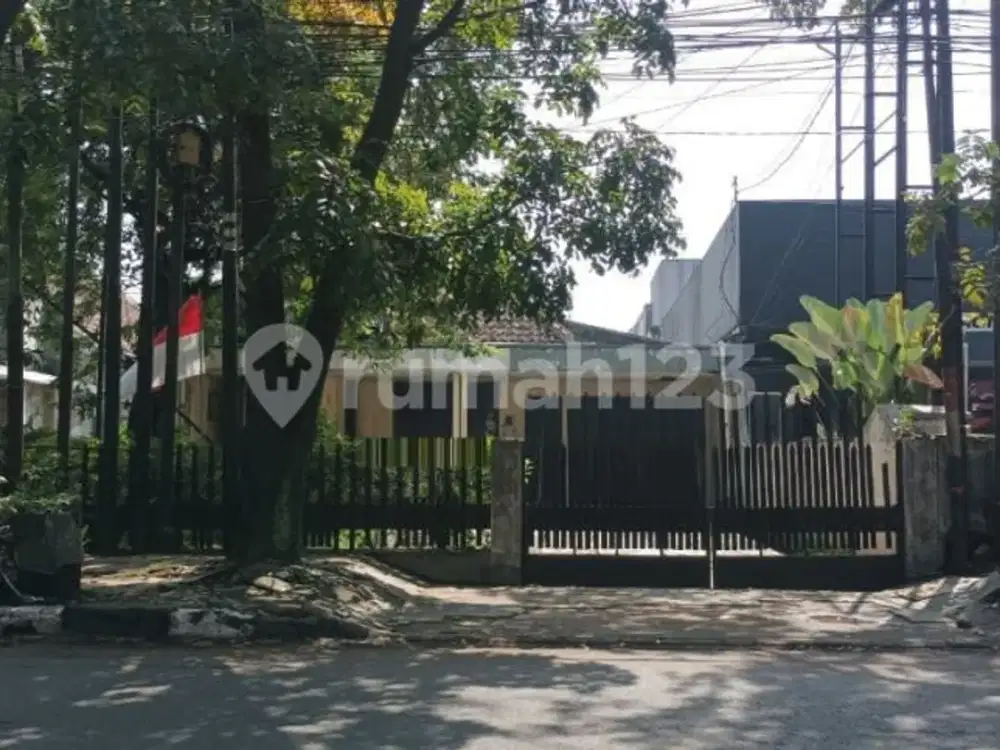 Jual cepat rumah strategis bisa usaha di gatot subroto bandung