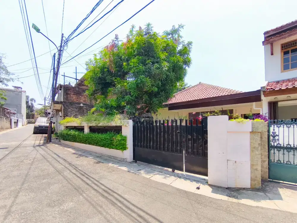 Rumah Luas 1 Lt 15 Menit ke Stasiun Klender Baru Bebas Banjir J-54753