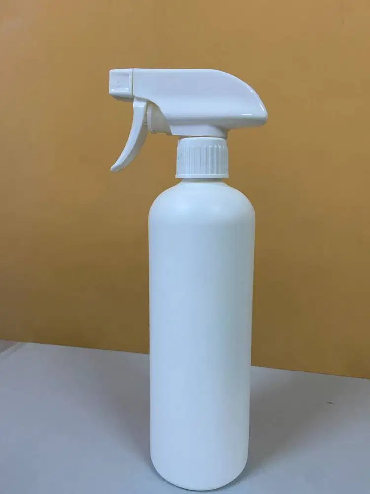 BOTOL SPRAY 560 ML PUTIH