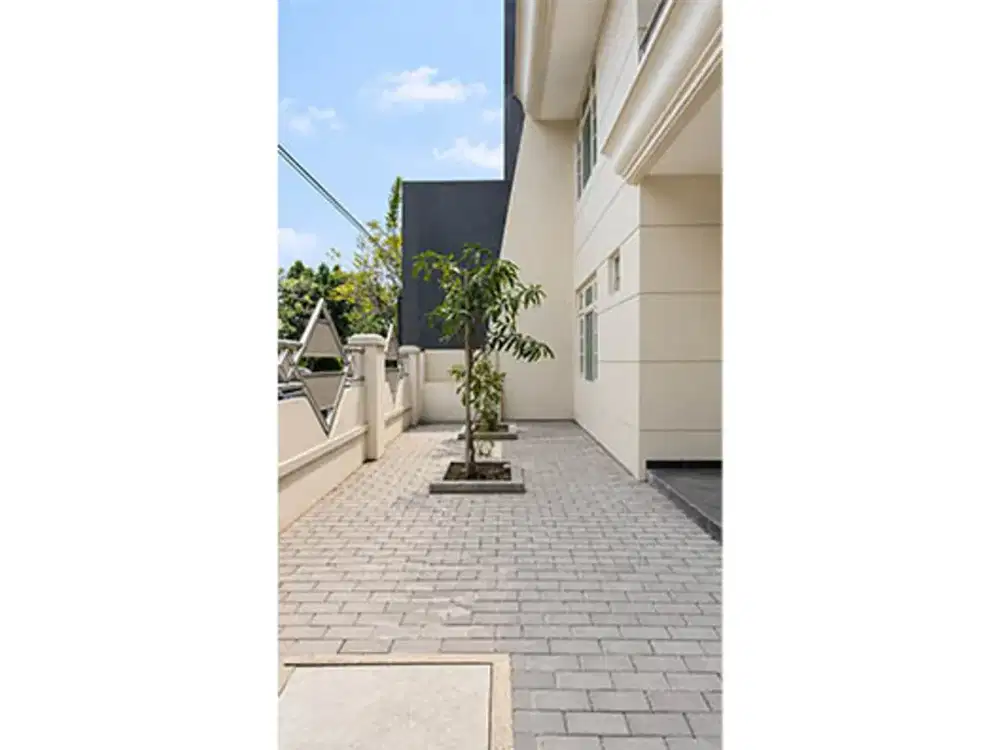Disewa Rumah Hoek Gading Kirana, Kelapa Gading