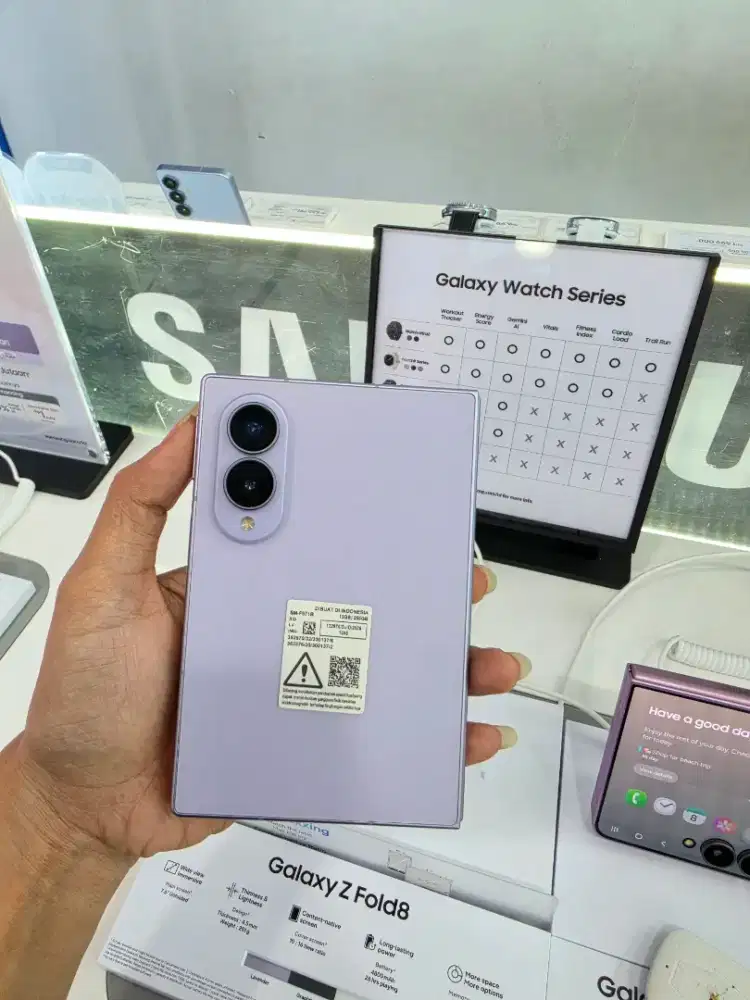 SAMSUNG ZFOLD 8 FREE TABLET