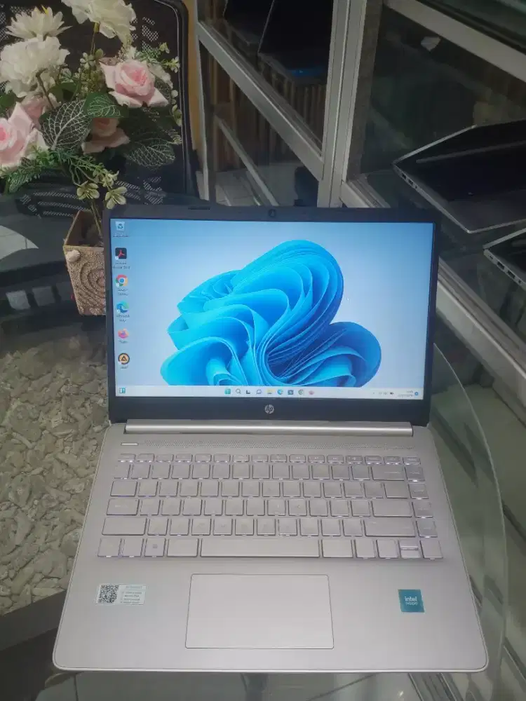 Laptop HP 14s Intel N4500 Ram 4 Ssd 512 Like New