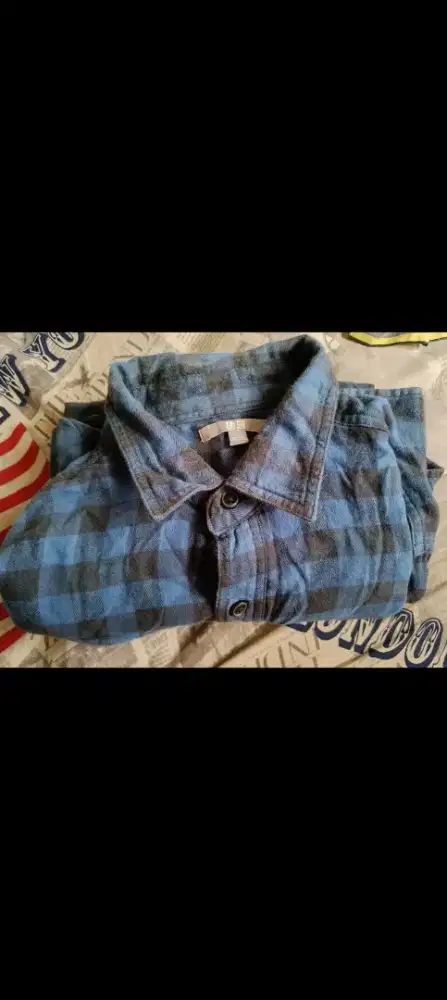 Dijual borongan Kemeja Lengan Panjang dan Hoodie Uniqlo size L