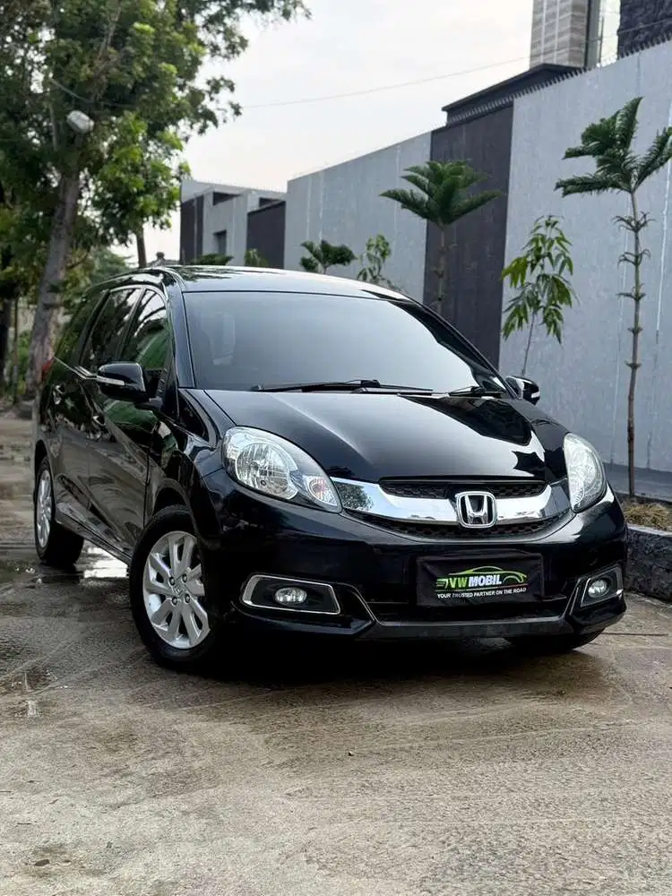 Mobilio E A/T (Matic) 2014 Hitam 2015 2016