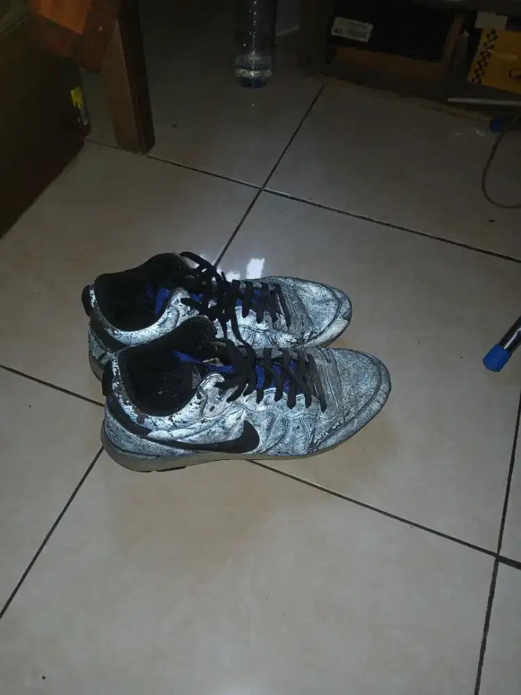 Nike internationalist mid Blue reflective (original)