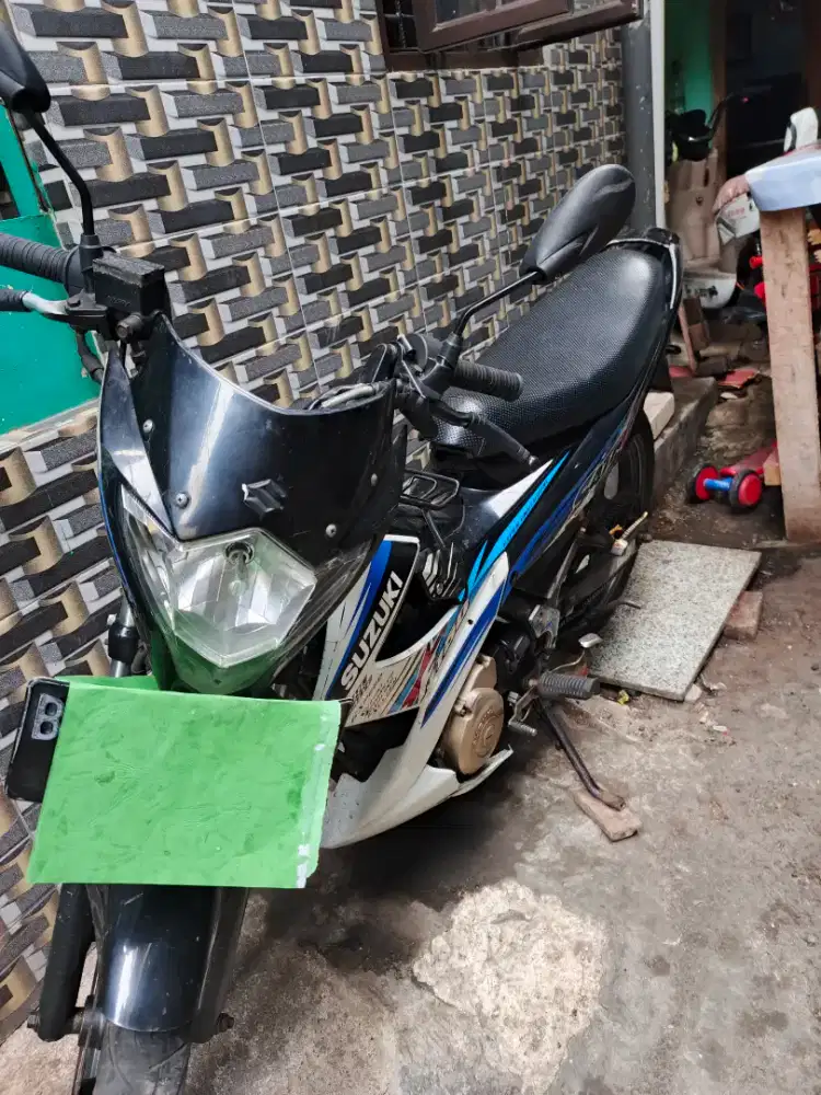 Motor satria FU150