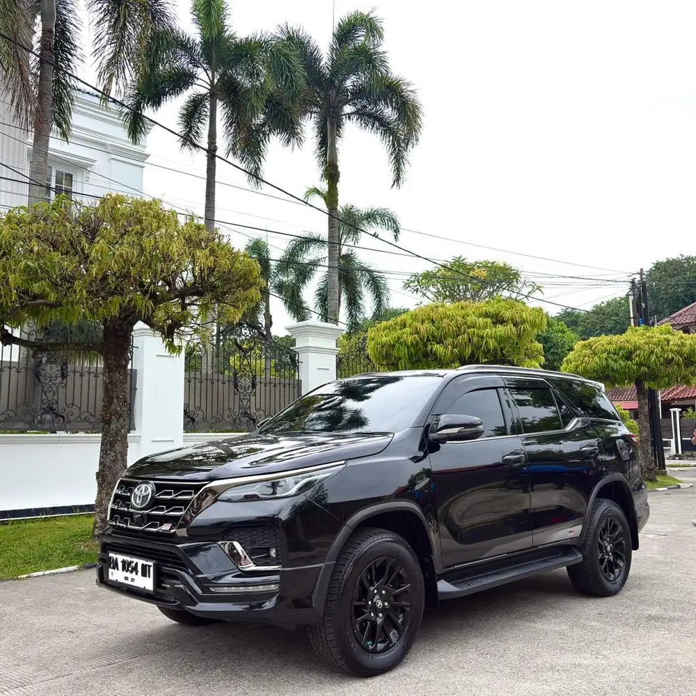 Fortuner vrz 2.8 gr sport 2023 istimewa