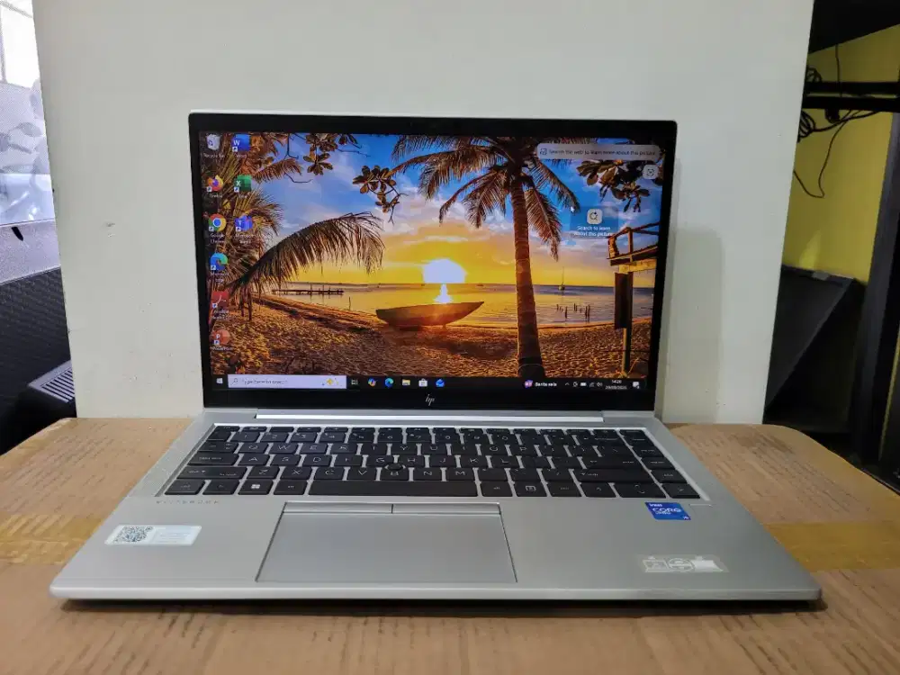 HP Elitebook 840 G8 like new