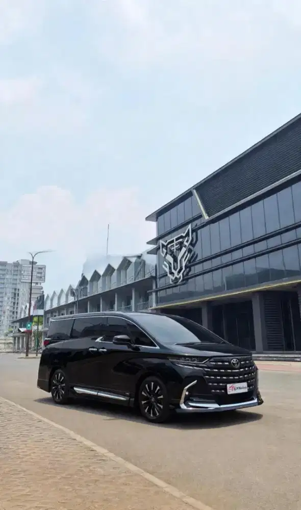 Alphard HEV 2024
