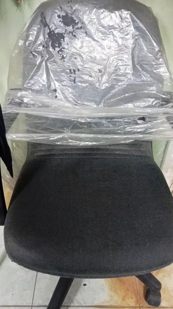 Kursi kantor bekas