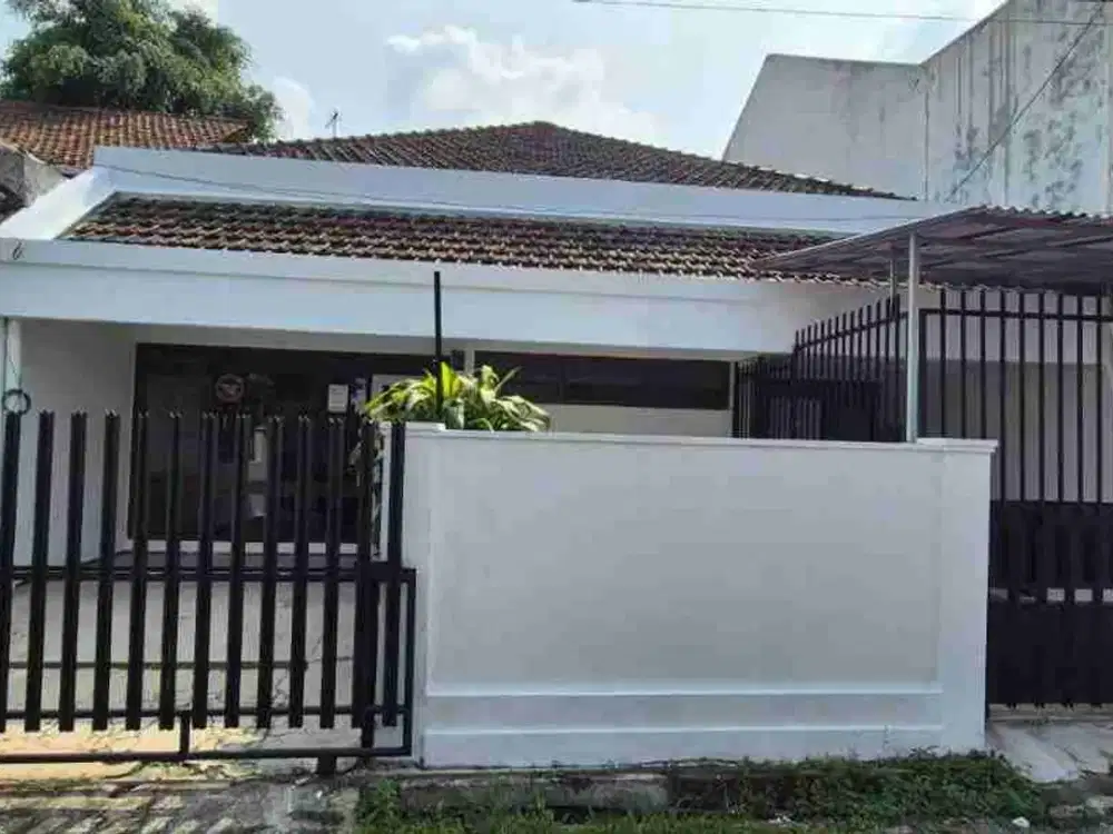 Rumah Terawat Sayap BKR Tengah Kota
