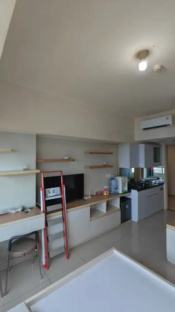 Disewakan unit apartemen studio room di Sumarecon Springlake Bekasi