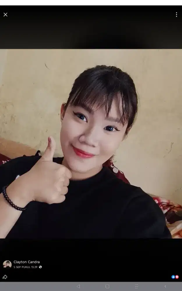 Mencari pekerjaan host live streaming