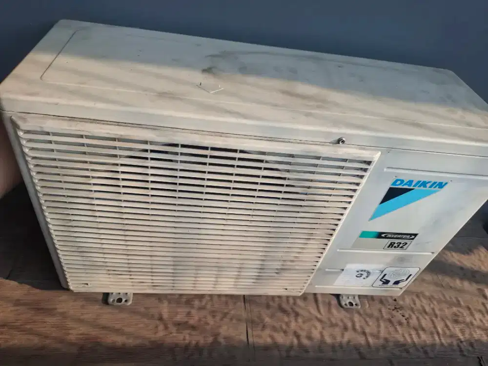 Ac daikin inverter 1/2 pk