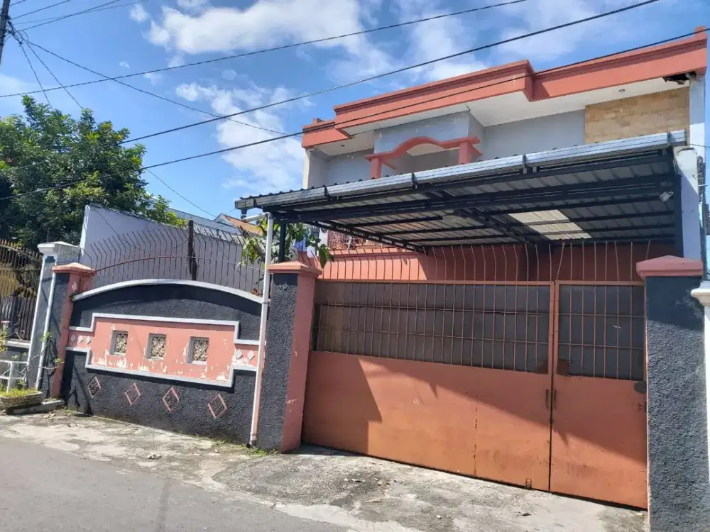 Rumah dan Ruang Usaha Siap Pakai di Tengah Kota, Tipes, Serengan, Solo