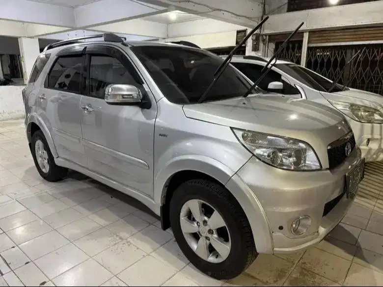 Dijual Toyota Rush S 2012 Manual