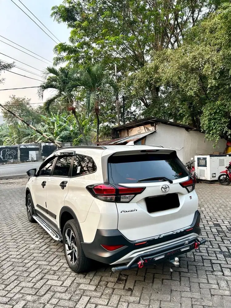 TOYOTA RUSH GR SPORT AT 2023 (TDP 20JT)
