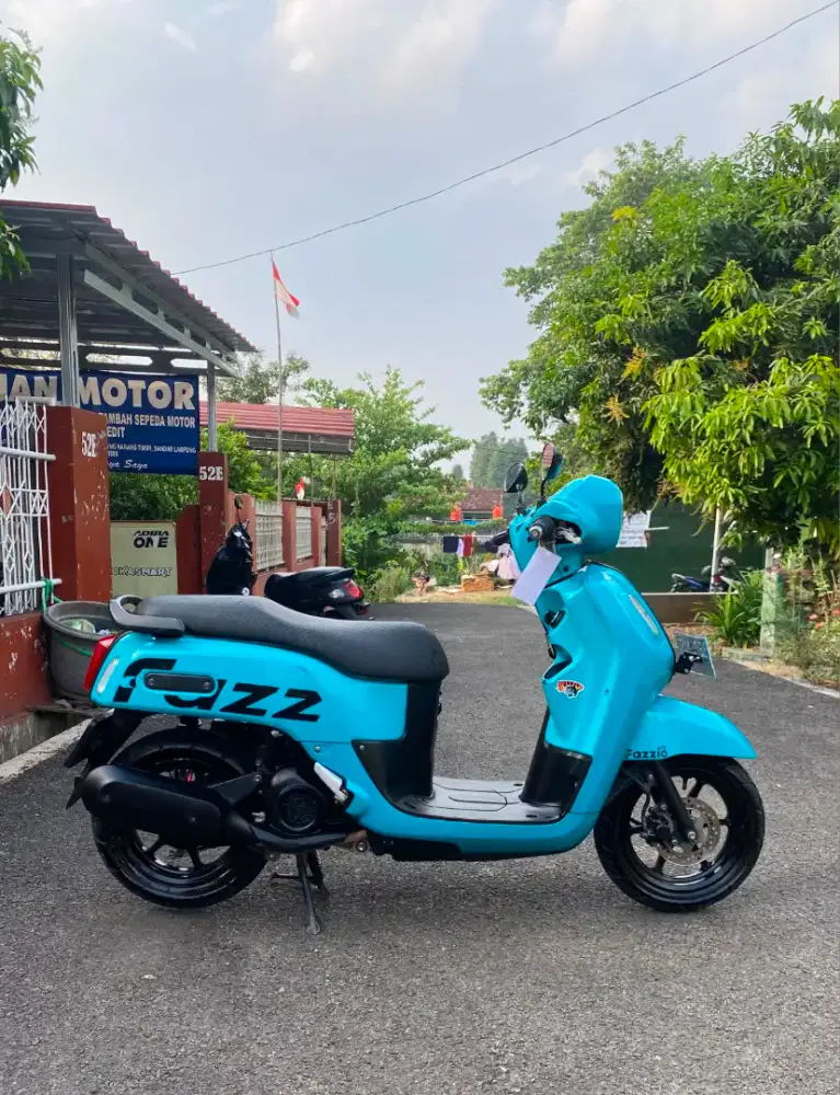 YAMAHA FAZZIO HYBRID-CONNECTED NEO LOW KM RECORD DEALER